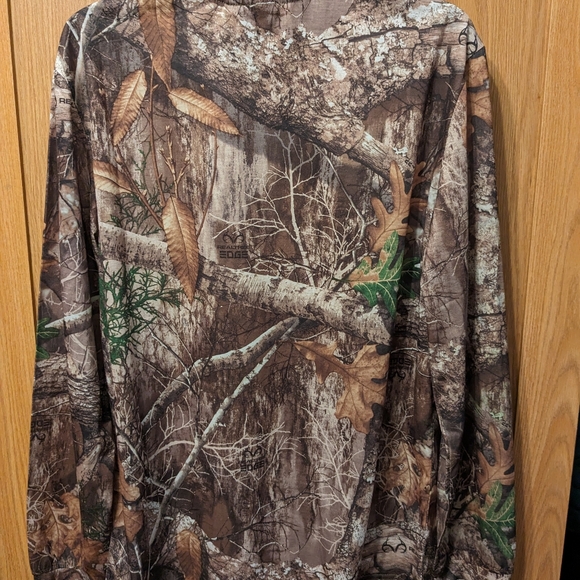 Wide Neck Turtleneck Shirt Realtree Edge - Picture 5 of 5